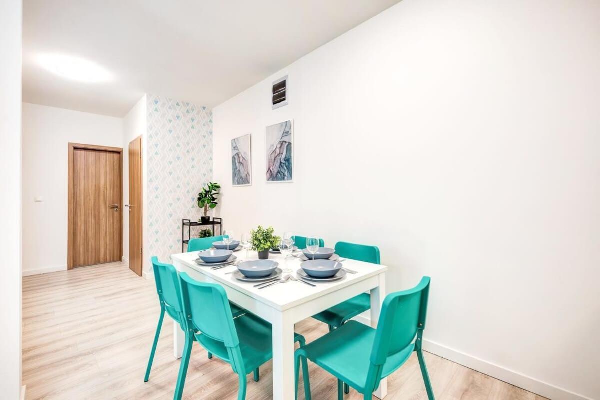 Very - Large And Quiet Apartament